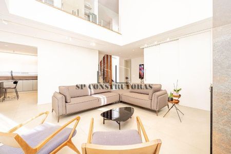 21_photo/94cf020f55.32c0035a2d7ec4b3-ATLAS-4ee42dd7-b7af-4ef1-85ee-9f1a7932b757.jpg de casa à venda com 5 quartos, 485m² em Barueri, Barueri