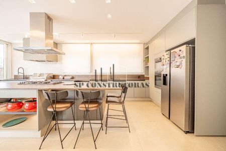 13_photo/94cf020f55.32c0035a2d7ec4b3-ATLAS-92458fd2-4c5b-4c8f-8d3d-eea695a0a77b.jpg de casa à venda com 5 quartos, 485m² em Barueri, Barueri