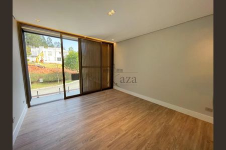 27_photo/94cf020f55.4c09f61a1ac7cfa0-ATLAS-fe4cd0ef-cb4a-49b7-8c61-b55dddb5a6ed.jpg de casa à venda com 4 quartos, m² em Centro Comercial Jubran, Barueri