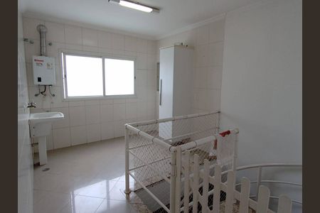 11_photo/94cf021215.ceff8192393c33de-ATLAS-788e4f21-2283-4af5-ba2f-d68fb5d02ca7.jpg de casa de condomínio para alugar com 5 quartos, 700m² em Alphaville Empresarial, Barueri
