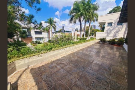 12_photo/94cf021233.15604e16f11eddfa-ATLAS-5f6aed66-75a2-44ea-9355-8d97dfc6aae7.jpg de casa à venda com 4 quartos, 500m² em Alphaville Empresarial, Barueri