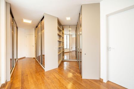 7_photo/94cf021373.ceff8192393c33de-ATLAS-b3fee545-e92c-43fb-9edc-d0645c786da0.jpg de casa para alugar com 4 quartos, 650m² em Alphaville Residencial Zero, Barueri