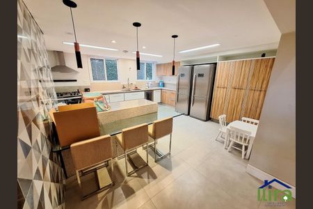 11_photo/94cf02142f.c1dc00249eefaead-ATLAS-ee236eb3-ce94-436f-9281-850a2bcfab19.jpg de casa para alugar com 4 quartos, 331m² em Alphaville Residencial Um, Barueri