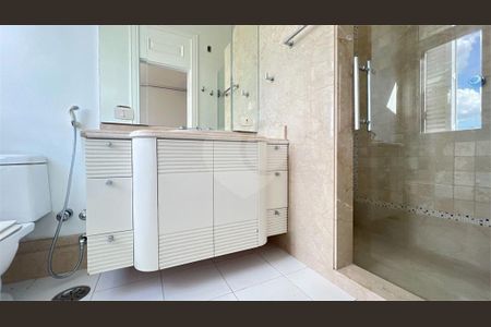 3_photo/94cf0214a7.15604e16f11eddfa-ATLAS-47ad959c-cad7-44b5-b76d-a6d4d3ef263d.jpg de casa de condomínio à venda com 5 quartos, 1500m² em Alphaville Residencial Um, Barueri