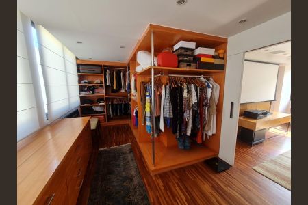 12_photo/94cf0214f5.ceff8192393c33de-ATLAS-64d707e2-7611-4e2b-8648-3b5dd4136480.jpg de casa de condomínio à venda com 4 quartos, 1356m² em Alphaville Residencial Um, Barueri