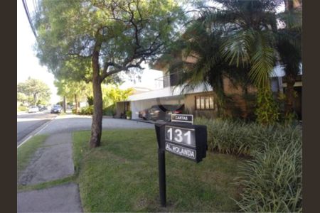 3_photo/94cf02151b.e6f02a1e96aef2b1-ATLAS-12f57190-3c1a-41f7-a831-7dababb91955.jpg de casa de condomínio para alugar com 5 quartos, 900m² em Alphaville Residencial Um, Barueri