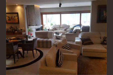 31_photo/94cf02151b.e6f02a1e96aef2b1-ATLAS-4f5397c9-d358-497e-8c54-49f6032358c5.jpg de casa de condomínio para alugar com 5 quartos, 900m² em Alphaville Residencial Um, Barueri