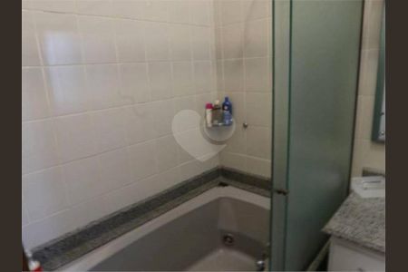 33_photo/94cf02151b.e6f02a1e96aef2b1-ATLAS-909887ca-a2d6-4166-b029-52453dbd9468.jpg de casa de condomínio para alugar com 5 quartos, 900m² em Alphaville Residencial Um, Barueri