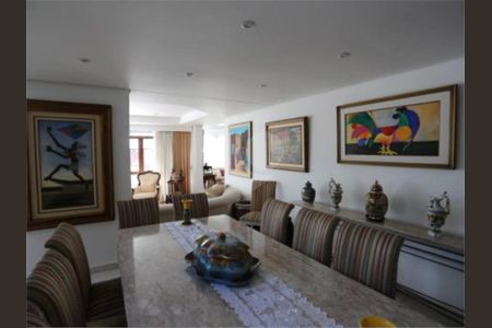 10_photo/94cf02151b.e6f02a1e96aef2b1-ATLAS-96a12fa1-9433-4e5b-b1d3-9d45ccdc7827.jpg de casa de condomínio para alugar com 5 quartos, 900m² em Alphaville Residencial Um, Barueri