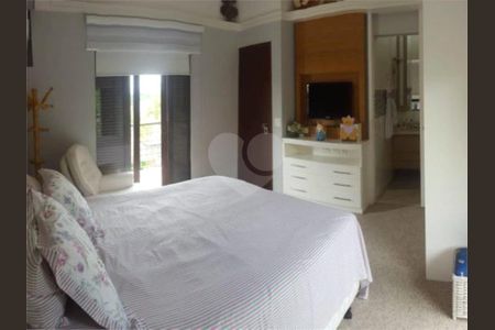 18_photo/94cf02151b.e6f02a1e96aef2b1-ATLAS-ebe5012f-2d83-4da7-98bf-dccacafc908b.jpg de casa de condomínio para alugar com 5 quartos, 900m² em Alphaville Residencial Um, Barueri