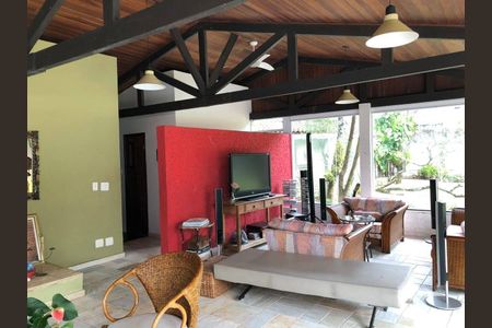 47_photo/94cf0215d7.ceff8192393c33de-ATLAS-4b41aaf5-b35f-48dd-ac43-2d66786601b6.jpg de casa para alugar com 4 quartos, 1762m² em Alphaville Residencial Um, Barueri