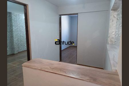 15_photo/94cf022aef.9f84096224f85f7c-ATLAS-e2c0ff0c-69da-4fb3-86b9-69662190377f.jpg de casa para alugar com 2 quartos, 60m² em Jardim Iracema, Barueri