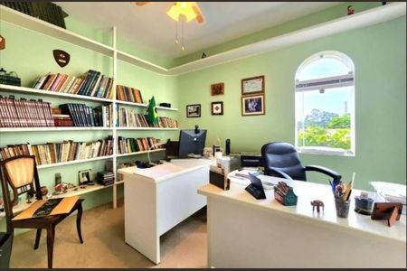 2_photo/94cf02309f.ceff8192393c33de-ATLAS-02efc97d-cc27-4f57-9404-1d2a01b19aec.jpg de casa de condomínio à venda com 4 quartos, 369m² em Alphaville Residencial Dois, Barueri