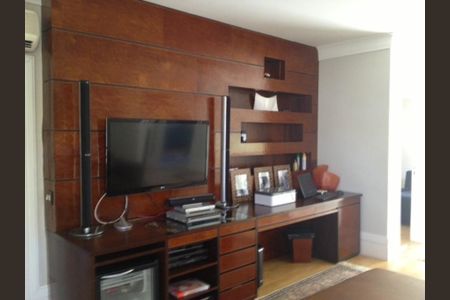 7_photo/94cf0235d9.9e8826600a2f05bd-ATLAS-38855c7a-d990-4c99-8611-ecc8a3df9268.jpg de casa de condomínio à venda com 5 quartos, 703m² em Jardim Paulista, Barueri