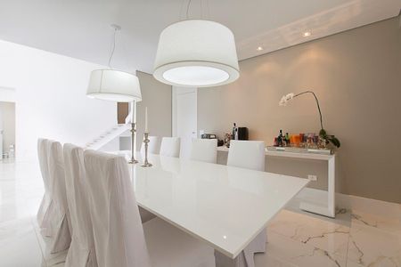 7_photo/94cf023617.70edc2b185d14f45-ATLAS-92874ca3-a96f-4f76-a082-062c55c2ec9f.jpg de casa para alugar com 4 quartos, 520m² em Jardim Paulista, Barueri