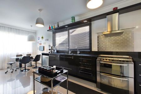 26_photo/94cf023617.70edc2b185d14f45-ATLAS-eb306ada-cb74-4f49-a211-a6bf924bba4c.jpg de casa para alugar com 4 quartos, 520m² em Jardim Paulista, Barueri