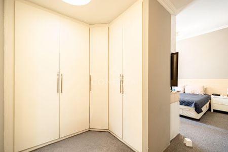 3_photo/94cf023859.93b8fa184532727f-ATLAS-05e8e946-547f-4e00-9222-b2ad48f2e4c2.jpg de casa para alugar com 4 quartos, 440m² em Alphaville Residencial Um, Barueri