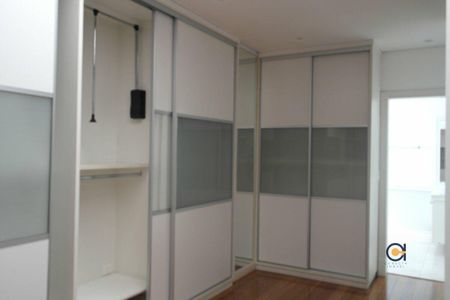 7_photo/94cf0239bd.9f73e101bd22bb98-ATLAS-211c1a42-9e16-4d29-877b-8af46e8dfb69.jpg de casa para alugar com 5 quartos, 700m² em Alphaville Industrial, Barueri
