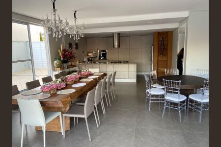 7_photo/94cf0239bd.9f73e101bd22bb98-ATLAS-58a2e1f7-c1cc-4cd0-b163-55f65e9c9e09.jpg de casa para alugar com 5 quartos, 700m² em Alphaville Industrial, Barueri