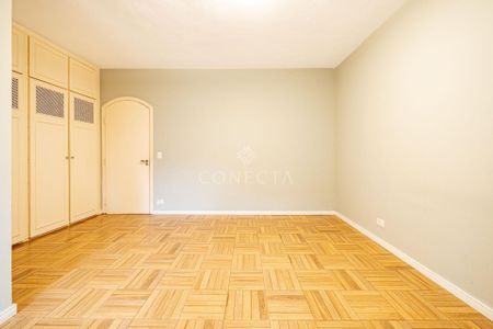 9_photo/94cf0239bd.9f73e101bd22bb98-ATLAS-71869d27-9f3f-4fc4-b8ff-0fb9fd205f60.jpg de casa para alugar com 4 quartos, 350m² em Alphaville Industrial, Barueri