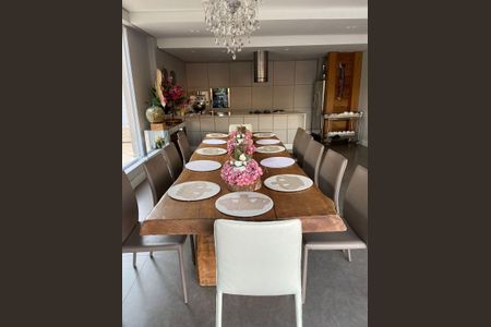 11_photo/94cf0239bd.9f73e101bd22bb98-ATLAS-8e2bf7f1-3f2d-4ded-b47c-0f4d5585133a.jpg de casa para alugar com 5 quartos, 700m² em Alphaville Industrial, Barueri