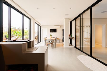 3_photo/94cf0239bd.9f73e101bd22bb98-ATLAS-cebba196-3fc3-4422-9ceb-adddcbfab251.jpg de casa para alugar com 4 quartos, 564m² em Alphaville Industrial, Barueri