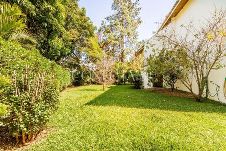 11_photo/94cf0239d1.9f73e101bd22bb98-ATLAS-b9caf68b-d43d-4310-9f05-2b095c0cb059.jpg de casa para alugar com 4 quartos, 680m² em Alphaville Residencial Dois, Barueri