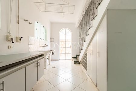 69_photo/94cf0239d1.9f73e101bd22bb98-ATLAS-f7ace4f1-4d1c-4e8a-a686-2c8054787a43.jpg de casa para alugar com 4 quartos, 680m² em Alphaville Residencial Dois, Barueri