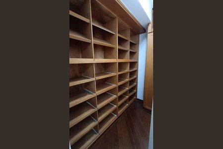 34_photo/94cf023c27.caa77319a9e79d2b-ATLAS-d7800fa5-1e48-4af3-9244-794af4c7ef00.jpg de apartamento para alugar com 4 quartos, 441m² em Alphaville, Barueri