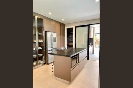 9_photo/94cf023ed3.5c4d2993a39340ff-ATLAS-2ef88f3c-e452-42d1-8023-d207c94fca8b.jpg de casa de condomínio para alugar com 5 quartos, 350m² em Alphaville Residencial Um, Barueri