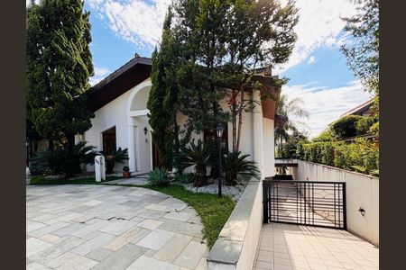 3_photo/94cf0246d5.4d4092f871e47b0b-ATLAS-2191f875-03fc-4984-b475-2c2daa1b3afa.jpg de casa para alugar com 4 quartos, 640m² em Alphaville Residencial Um, Barueri