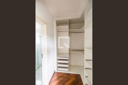 10_photo/94cf0246f5.2c15601846e0cf59-ATLAS-68eeb93d-ab2c-418a-93f6-64defb933f7a.jpg de casa à venda com 4 quartos, 400m² em Alphaville Residencial Plus, Barueri