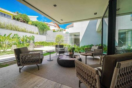 17_photo/94cf024711.6fe88814f58c8792-ATLAS-87f2907b-5ef1-43eb-b6d8-324cd8f4d45c.jpg de casa à venda com 5 quartos, 930m² em Alphaville Residencial Um, Barueri