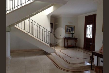 2_photo/94cf02539b.ff814dd41d6488d0-ATLAS-2545deef-aeb3-47a7-a8c7-7de7b6b00209.jpg de casa à venda com 5 quartos, 800m² em Residencial Tres (Alphaville), Santana de Parnaíba