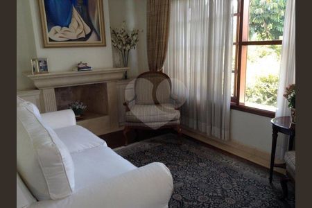 5_photo/94cf02539b.ff814dd41d6488d0-ATLAS-391f55a6-10de-46ee-bad3-d5ce9e1dcde6.jpg de casa à venda com 5 quartos, 800m² em Residencial Tres (Alphaville), Santana de Parnaíba