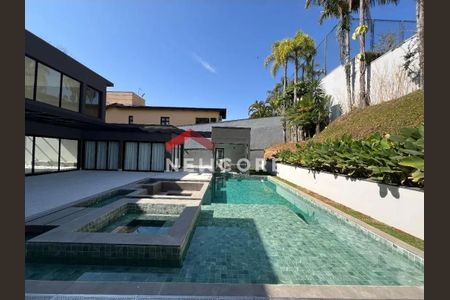 3_photo/94cf026a6b.adfe693aa2b53e17-ATLAS-0a1c04e9-60b4-426f-9d45-8a2429a5b38d.jpg de casa à venda com 5 quartos, 1090m² em Alphaville Residencial Um, Barueri