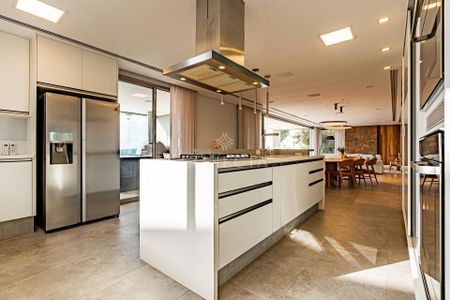 4_photo/94cf027947.b86b5f5e8a2bcc97-ATLAS-0e3ee6cc-92a3-4d98-a4c6-6148a7086792.jpg de casa para alugar com 5 quartos, 840m² em Colinas da Anhanguera, Santana de Parnaíba