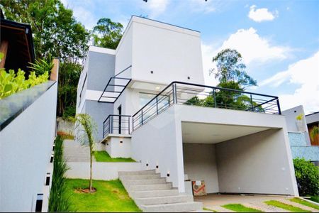 7_photo/94cf030a5d.bb2cfda027800a9a-ATLAS-ebd99af8-b02f-4a42-bdf5-521d27286bbc.jpg de casa à venda com 3 quartos, 297m² em Vila Sao Luiz (Valparaizo), Barueri