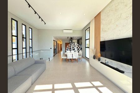 2_photo/94cf030a6f.ce916756658d86d0-ATLAS-fcc69f2d-932c-4e5c-b2c0-4d49a39b9f7a.jpg de casa à venda com 3 quartos, 221m² em Vila Sao Luiz (Valparaizo), Barueri