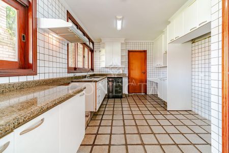 10_photo/94cf03112f.6e9caad652d7436d-ATLAS-605d88d7-14cd-40e6-a249-dccc4e558537.jpg de casa para alugar com 3 quartos, 420m² em Residencial Cinco (Alphaville), Santana de Parnaíba