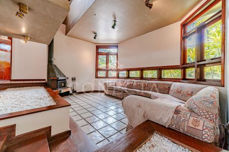 11_photo/94cf03112f.6e9caad652d7436d-ATLAS-6190f156-29fe-4254-acfe-42ebe3515c24.jpg de casa para alugar com 3 quartos, 420m² em Residencial Cinco (Alphaville), Santana de Parnaíba