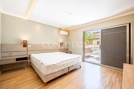 75_photo/94cf03112f.6e9caad652d7436d-ATLAS-d5545816-c747-4d61-9a94-b7d46fdfc3eb.jpg de casa para alugar com 4 quartos, 400m² em Residencial Cinco (Alphaville), Santana de Parnaíba