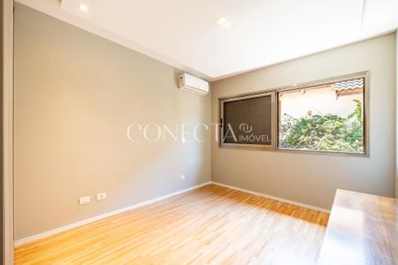 63_photo/94cf03112f.6e9caad652d7436d-ATLAS-f7617ac5-ca20-42a2-bbc7-ee14c9f6f9d5.jpg de casa para alugar com 4 quartos, 400m² em Residencial Cinco (Alphaville), Santana de Parnaíba