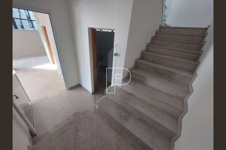 7_photo/94cf03713d.e107dbc3d4da44d2-ATLAS-6b2e9058-5c97-480a-a900-3e238dab349a.jpg de casa à venda com 3 quartos, 286m² em Tarumã, Santana de Parnaíba