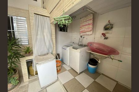 6_photo/94cf038977.5564e16b2c01dcfa-ATLAS-4456774a-e59f-44e9-a99d-b69e93bc806a.jpg de casa à venda com 5 quartos, 300m² em Jardim Florida, Barueri