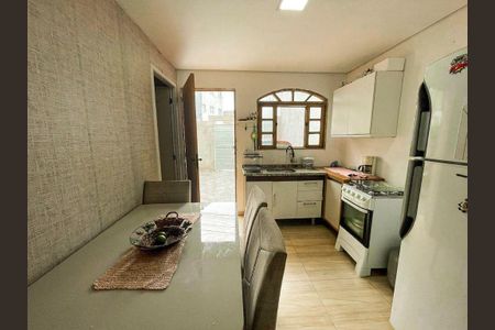 3_photo/94cf038991.4cea1a0b3f6bbd2f-ATLAS-4b6743d9-cfc5-43d6-95aa-2161be0e4eaf.jpg de casa à venda com 2 quartos, 70m² em Jardim Florida, Barueri