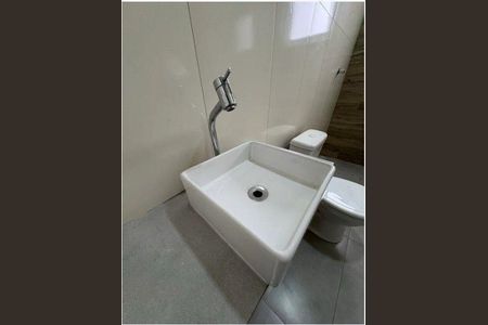 15_photo/94cf038b91.ceff8192393c33de-ATLAS-c4e7fbdd-1bb4-4e38-a832-ff2eaa036d17.jpg de casa à venda com 5 quartos, 300m² em Parque Ribeiro de Lima, Barueri