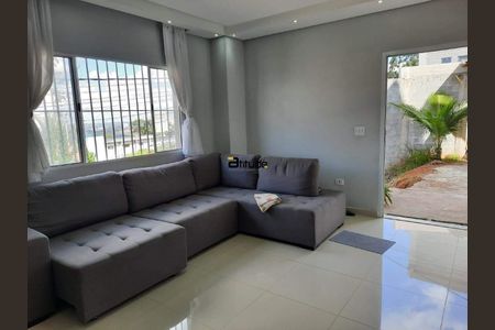 12_photo/94cf038b95.49e5f4e107e90c19-ATLAS-9a4945cf-585c-4975-9f22-e2462a6450a6.jpg de casa à venda com 3 quartos, 335m² em Jardim Florida, Barueri