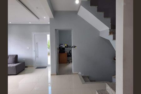 9_photo/94cf038b95.49e5f4e107e90c19-ATLAS-9e573c31-bbd6-43c6-8dd6-7c423ef69b63.jpg de casa à venda com 3 quartos, 335m² em Jardim Florida, Barueri