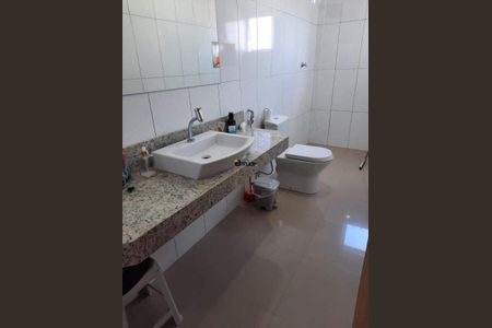 6_photo/94cf038b95.49e5f4e107e90c19-ATLAS-a5ed024a-e18f-497f-9789-d1d6010333c3.jpg de casa à venda com 3 quartos, 335m² em Jardim Florida, Barueri